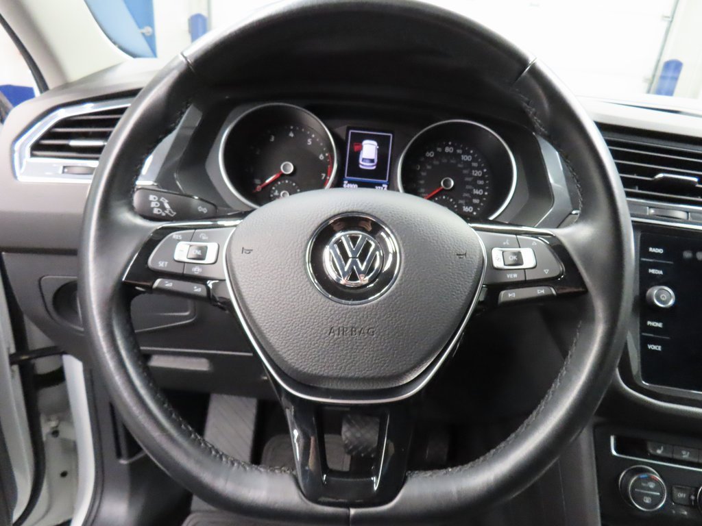 Used 2019 Volkswagen Tiguan SE image 40