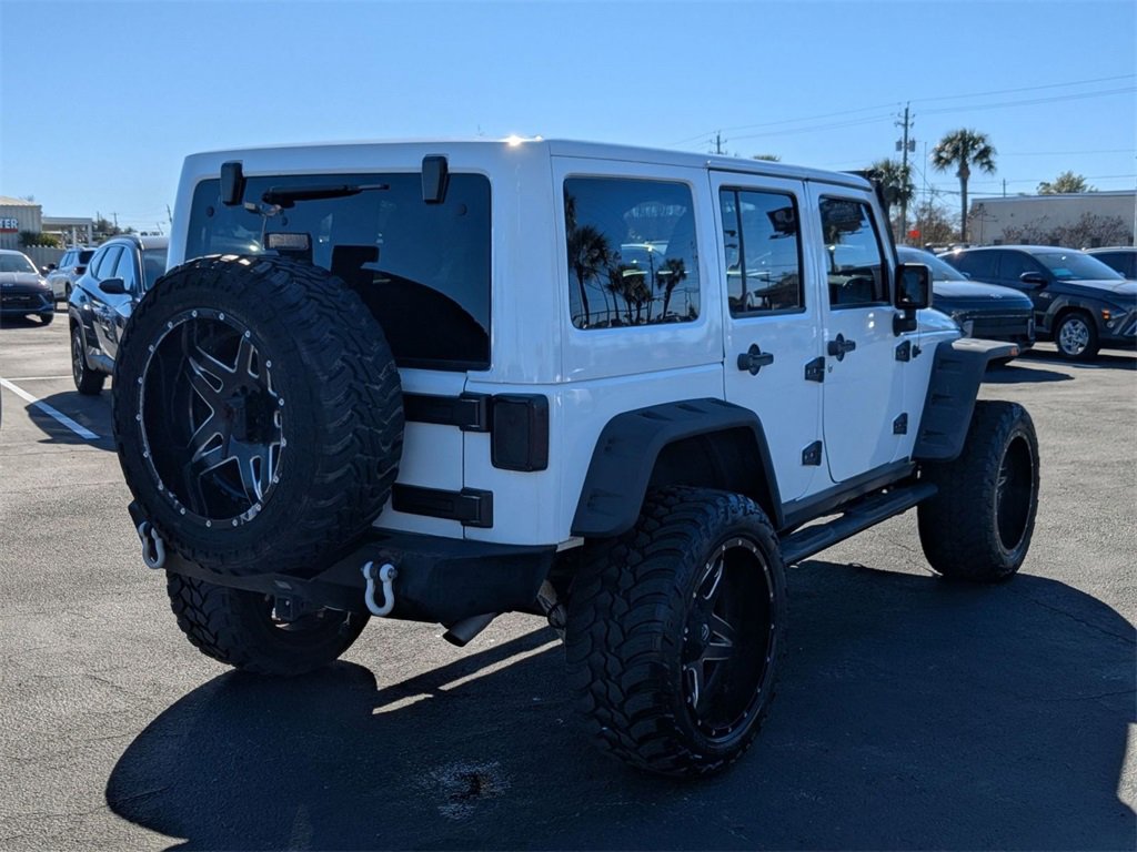 Used 2015 Jeep Wrangler Unlimited Sahara w/ Connectivity Group image 5