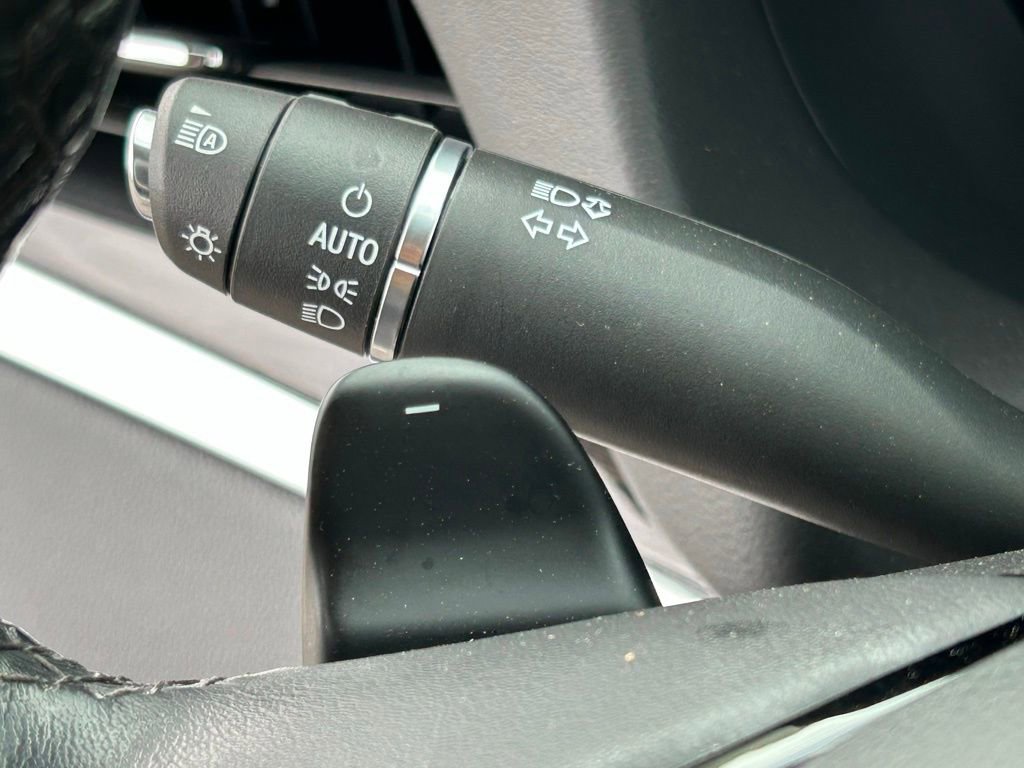 Used 2023 Buick Enclave Essence w/ Experience Buick Package image 23