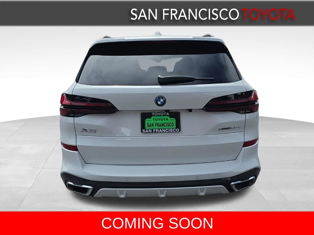 Used 2024 BMW X5 xDrive50e w/ M Sport Package AWD/4WD image 4