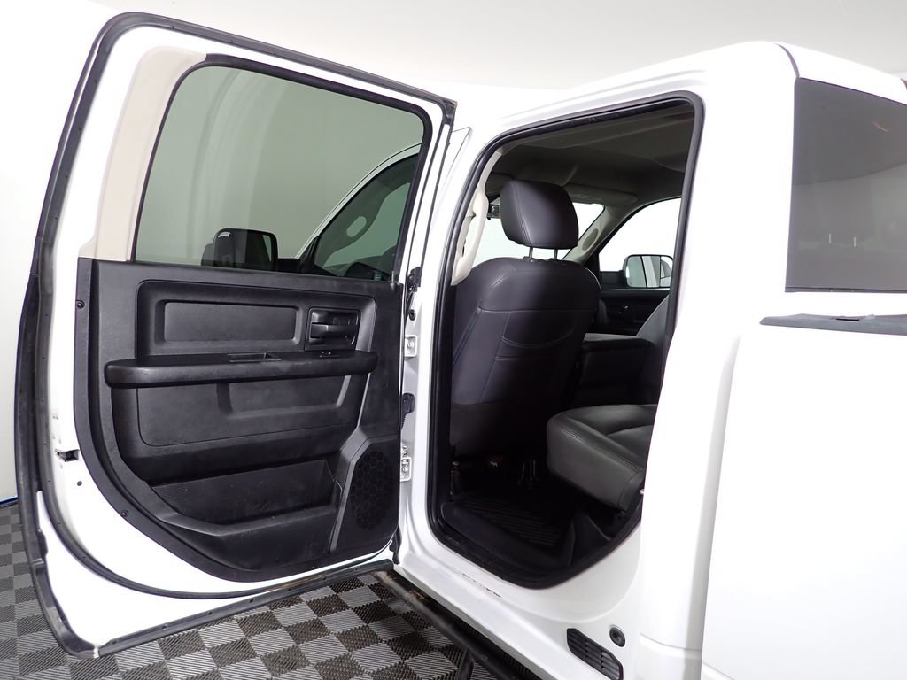 Used 2017 RAM 2500 Tradesman w/ Chrome Appearance Group AWD/4WD image 40