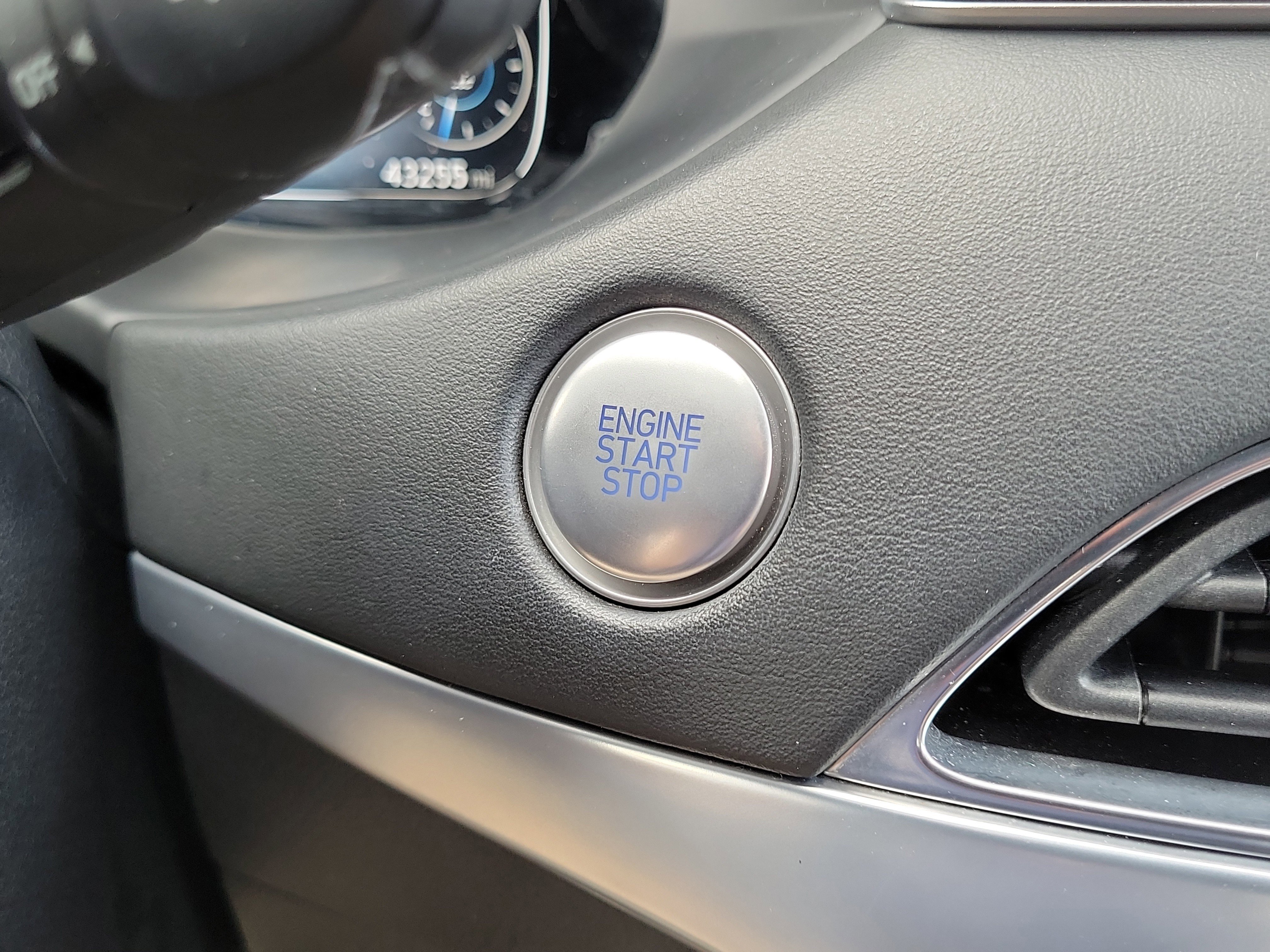 Used 2022 Hyundai Palisade Calligraphy image 19