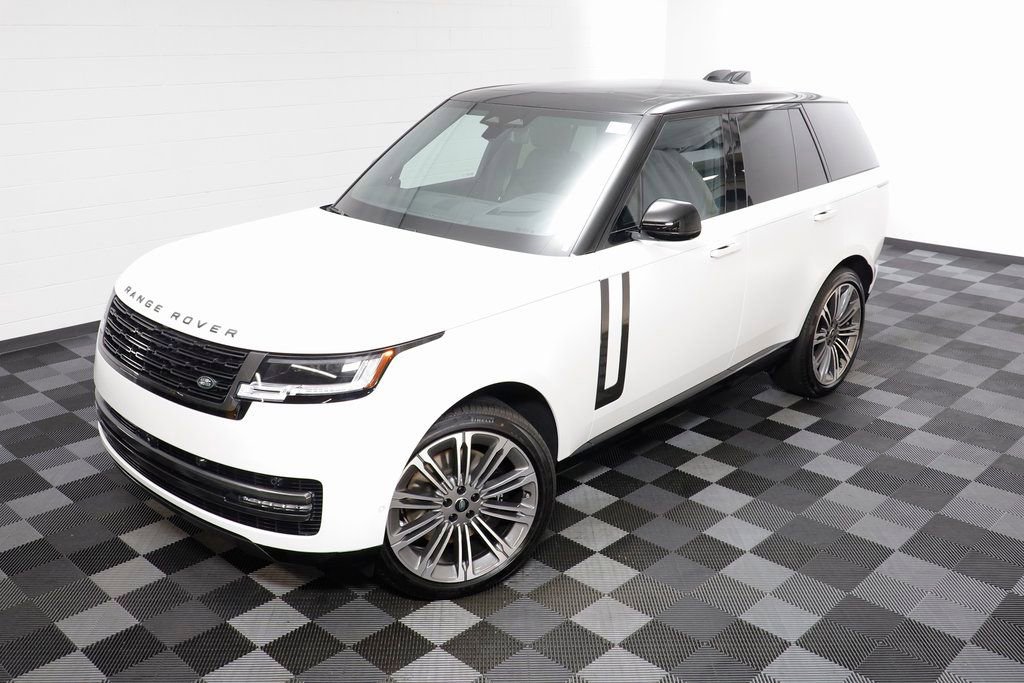 New 2025 Land Rover Range Rover SE AWD/4WD image 2