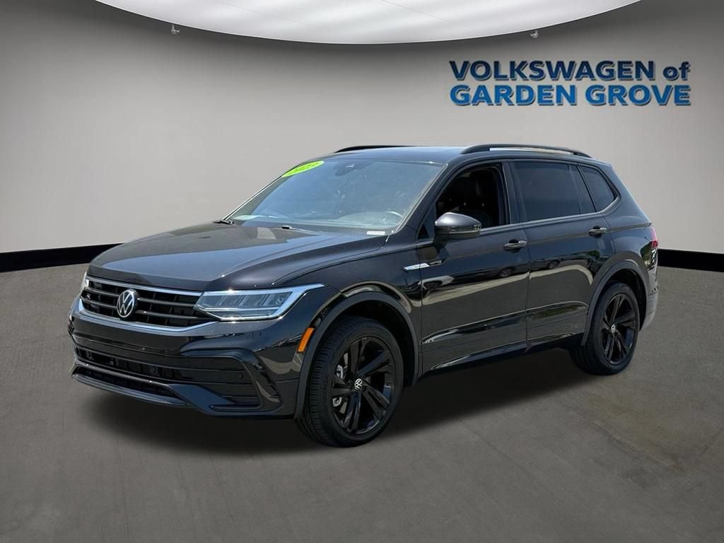 Used 2023 Volkswagen Tiguan SE R-Line FWD image 4