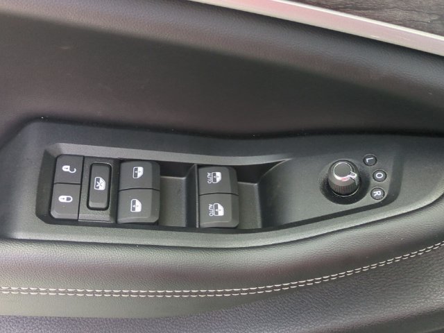 New 2026 Jeep Grand Cherokee Altitude RWD image 14