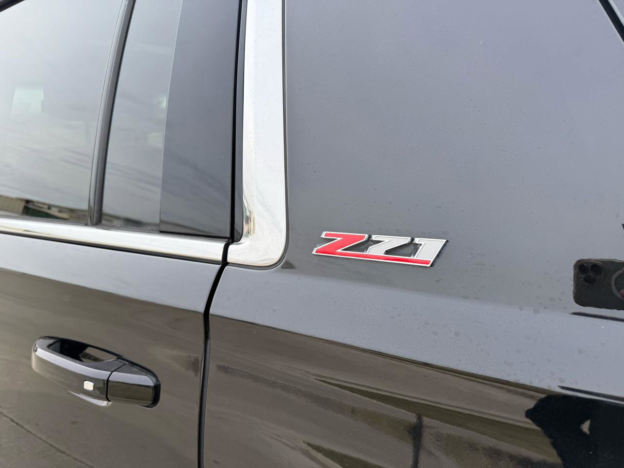 Used 2016 Chevrolet Suburban LT AWD/4WD image 9