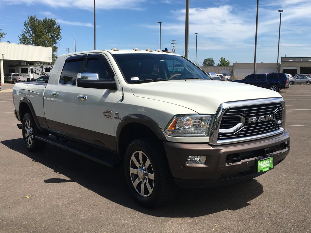 Used 2018 RAM 2500 Longhorn w/ Convenience Group AWD/4WD image 11