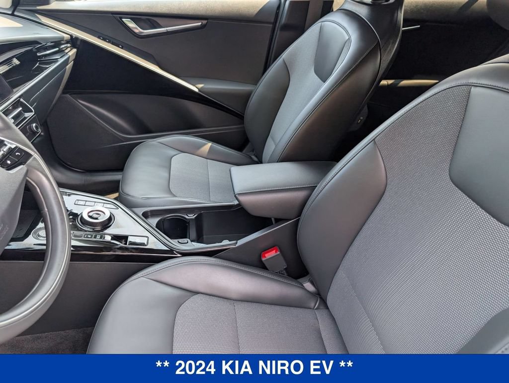 Used 2024 Kia Niro Wind w/ Wind Preserve Package FWD image 14