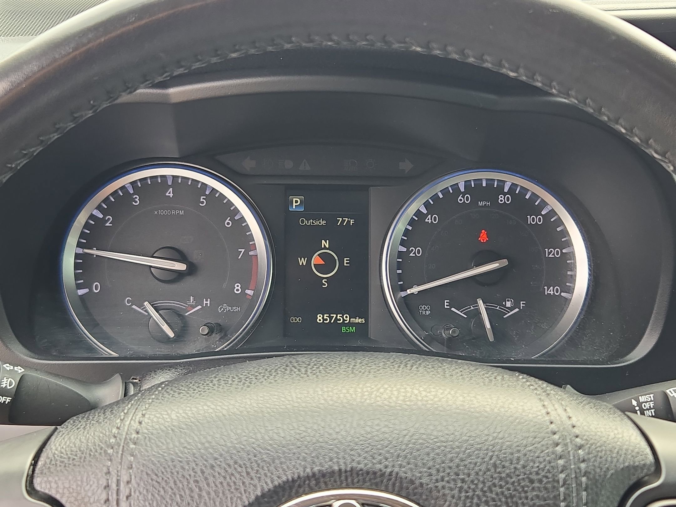 Used 2018 Toyota Highlander SE image 23