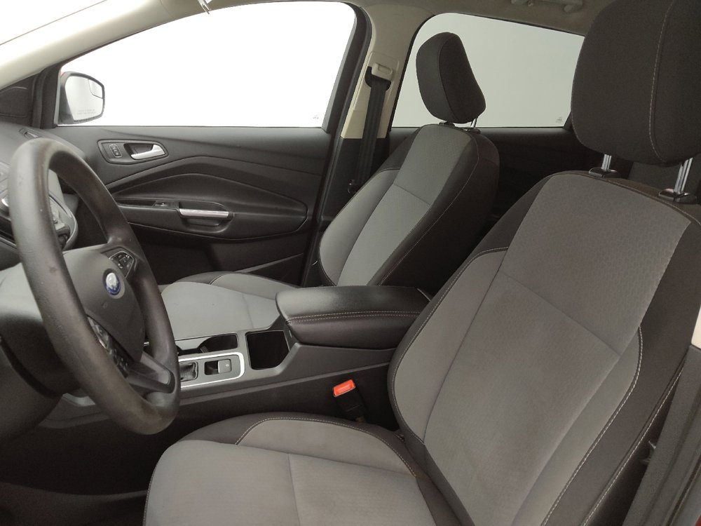 Used 2018 Ford Escape SE image 17