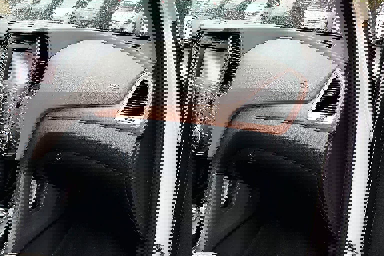 Used 2018 Hyundai Santa Fe Sport image 18