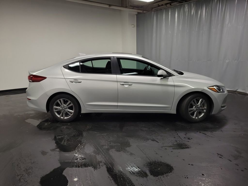 Used 2017 Hyundai Elantra Value Edition FWD image 9