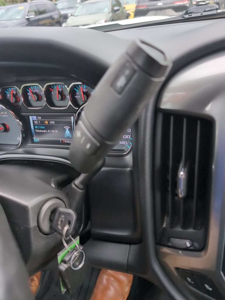 Used 2018 Chevrolet Silverado 1500 LT w/ LPO, Black Pack AWD/4WD image 14