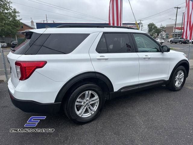 Used 2023 Ford Explorer XLT w/ Equipment Group 202A image 12