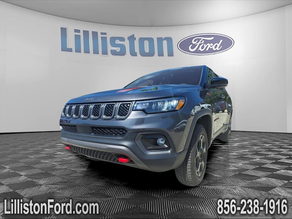 Used 2024 Jeep Compass Trailhawk w/ Sun and Sound Group image 3