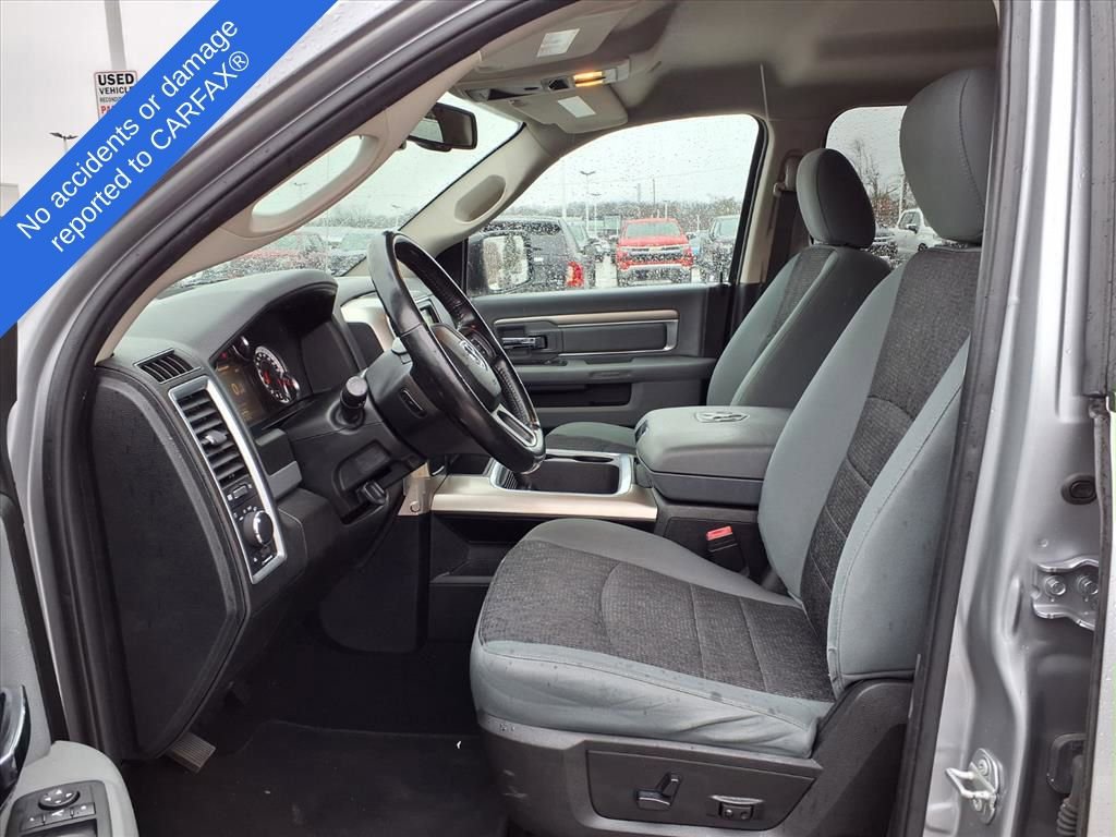 Used 2020 RAM 1500 Classic SLT w/ Luxury Group image 19