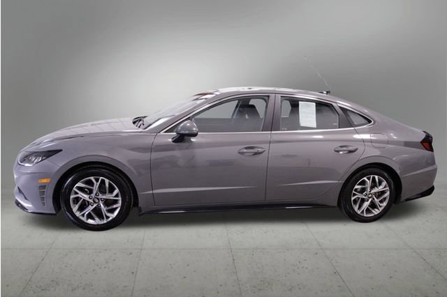 Used 2023 Hyundai Sonata SEL image 2