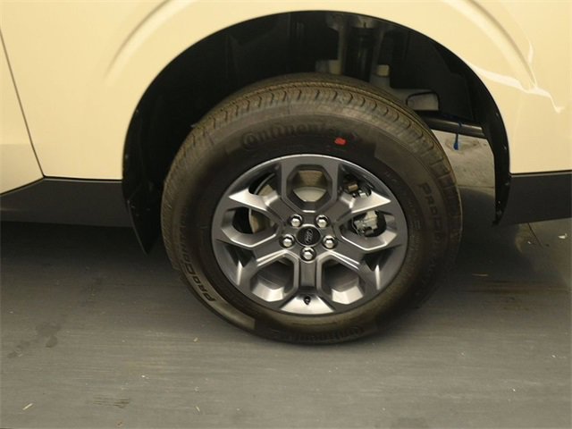 New 2025 Ford Maverick XLT image 9