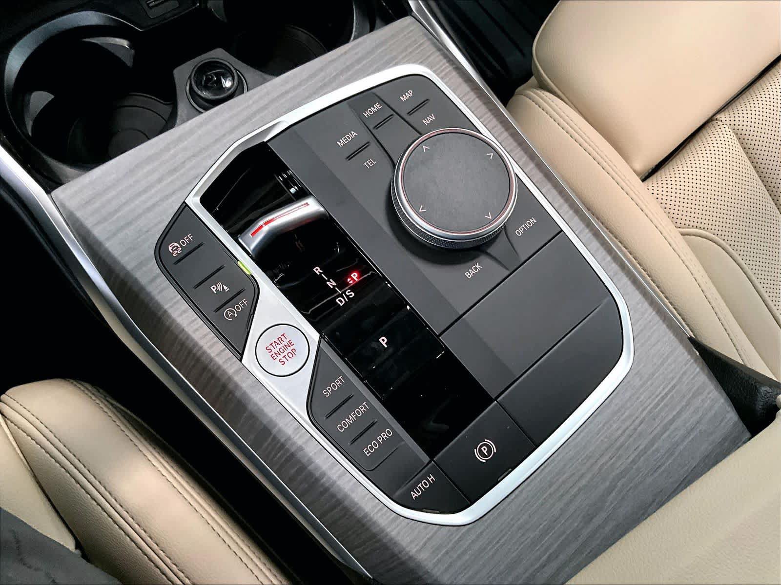 Used 2026 BMW 330i Sedan w/ Premium Package RWD image 36