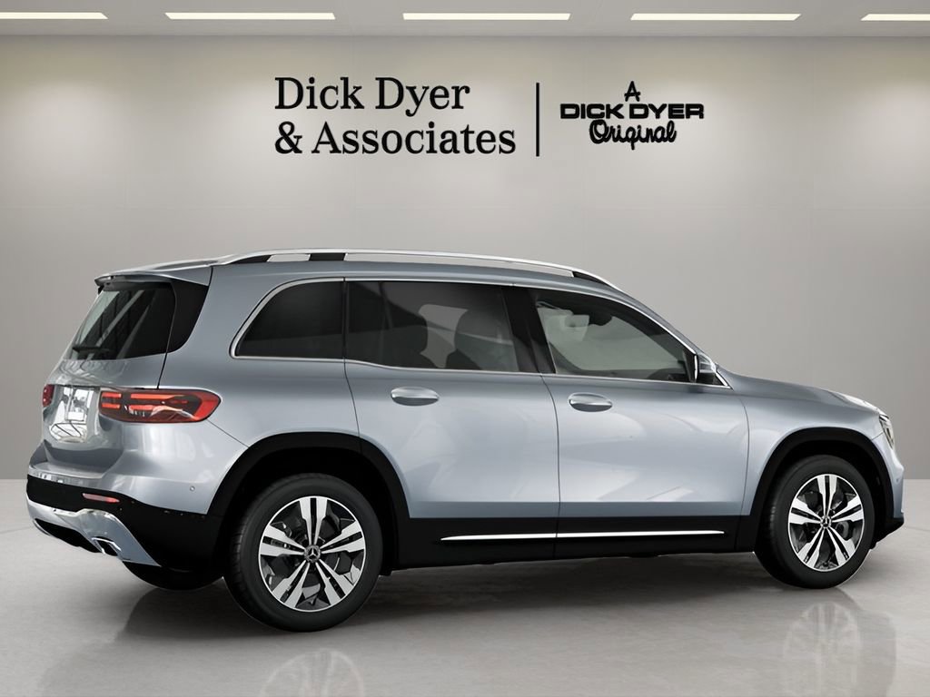 Used 2026 Mercedes-Benz GLB 250 image 8