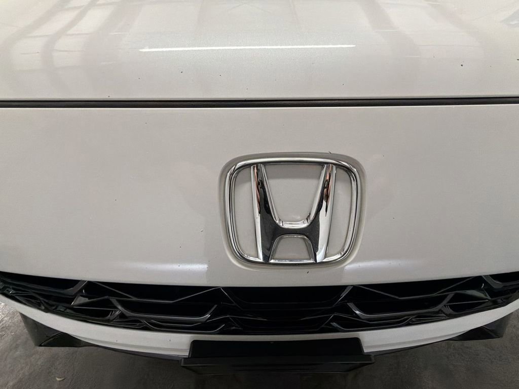 Used 2024 Honda HR-V EX-L image 29