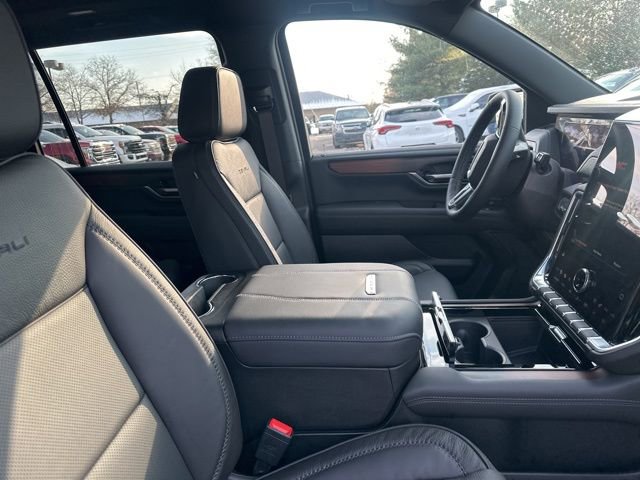 New 2026 GMC Yukon XL Denali w/ Sun & Power Step Package image 24