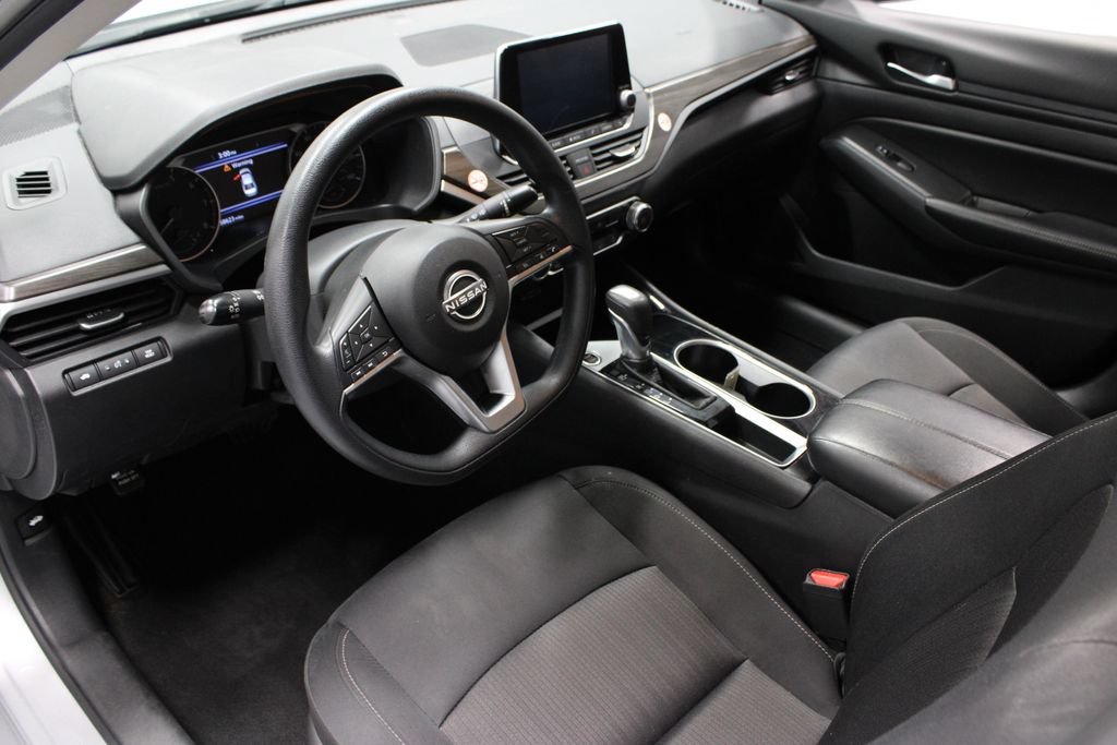 Certified 2024 Nissan Altima 2.5 SV FWD image 24