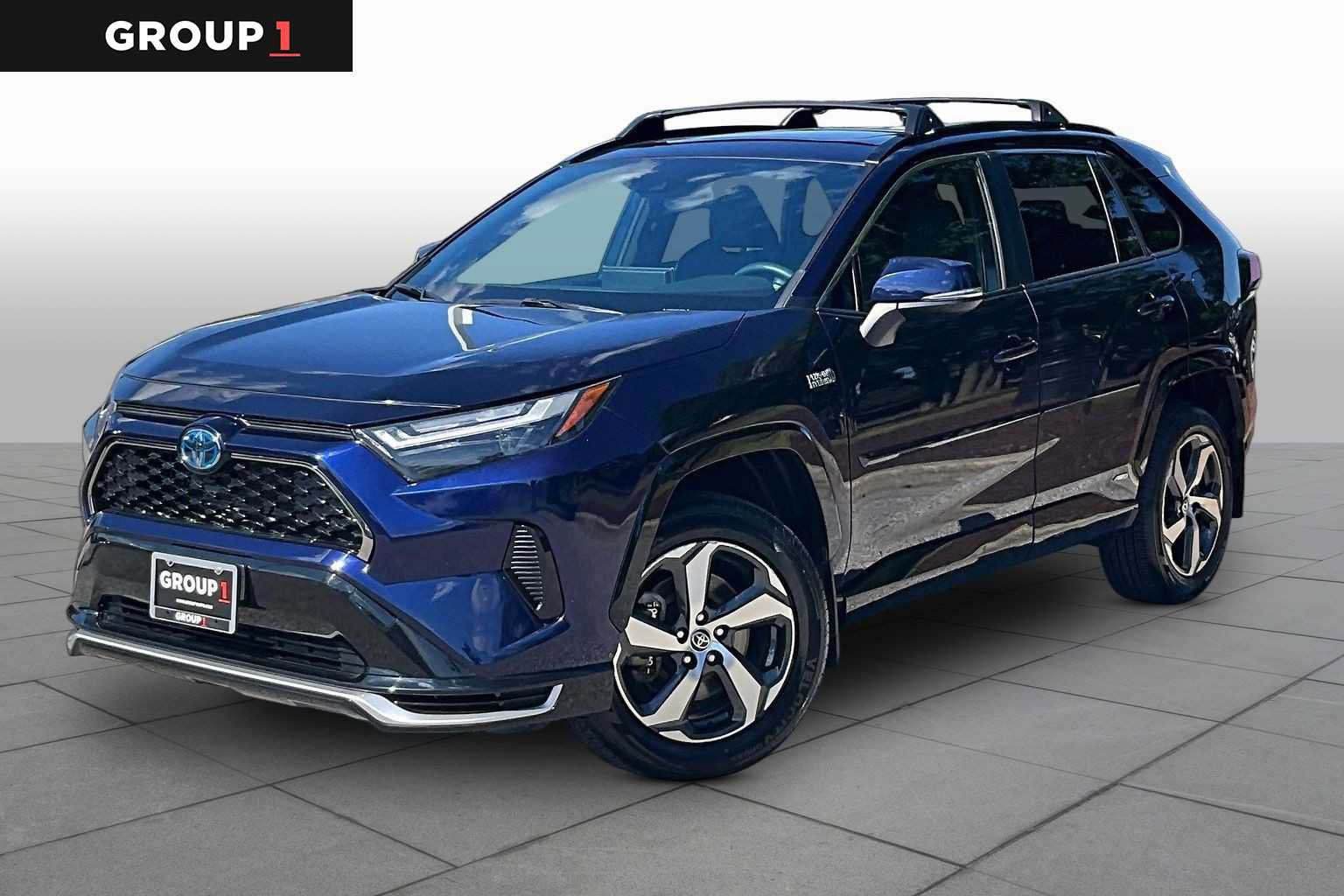 Used 2023 Toyota RAV4 SE w/ Weather & Moonroof Package