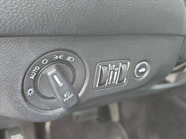 Used 2019 Dodge Challenger SXT w/ Plus Package AWD/4WD image 9