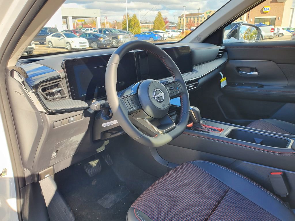 New 2026 Nissan Kicks SR w/ Cold Weather Package image 17