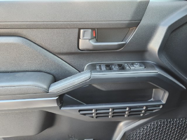 New 2026 Toyota 4Runner SR5 AWD/4WD image 19