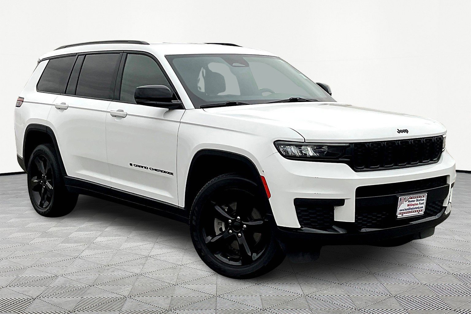 Used 2023 Jeep Grand Cherokee L Laredo