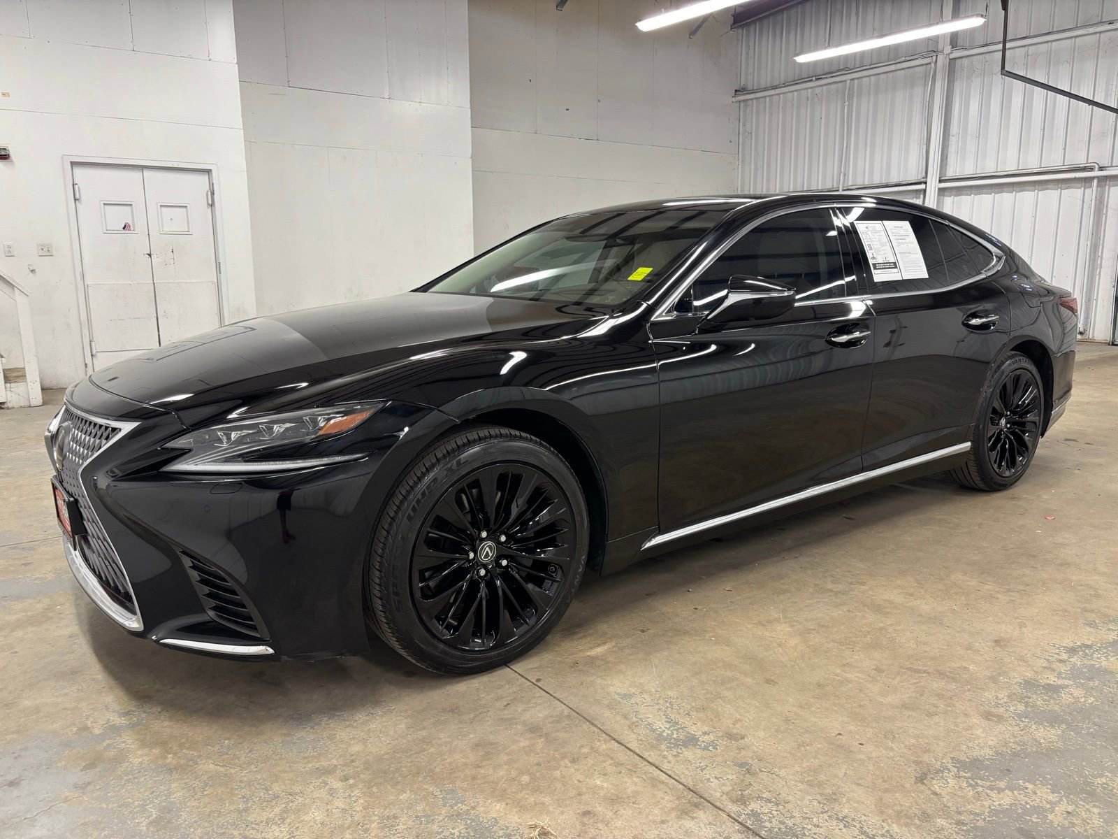 Used 2018 Lexus LS 500 w/ Luxury Package RWD image 3