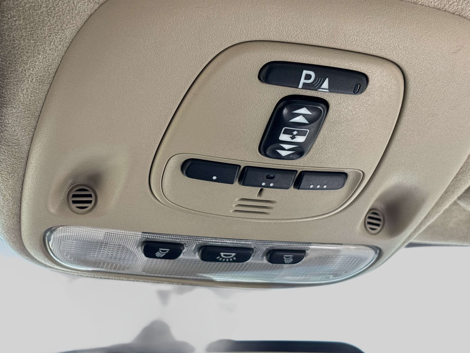 Used 2009 Jaguar XKR R RWD image 30