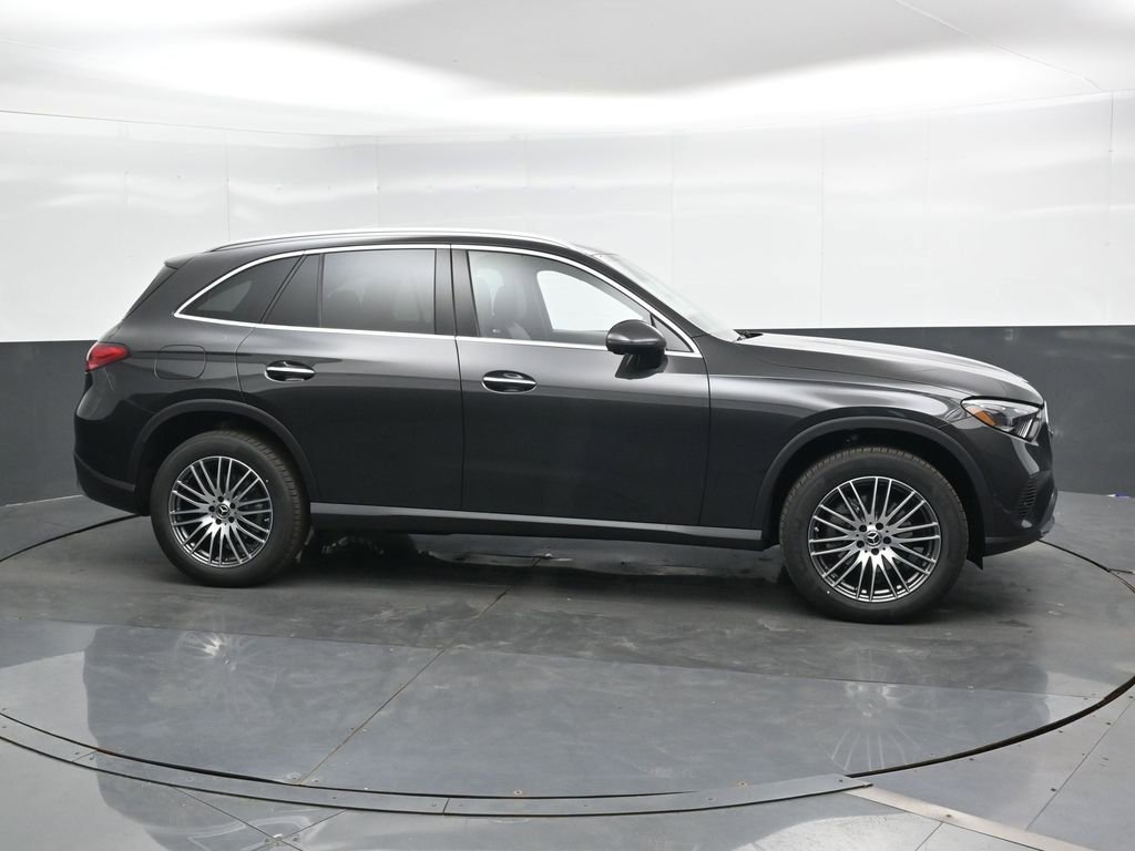 New 2026 Mercedes-Benz GLC 300 4MATIC image 3