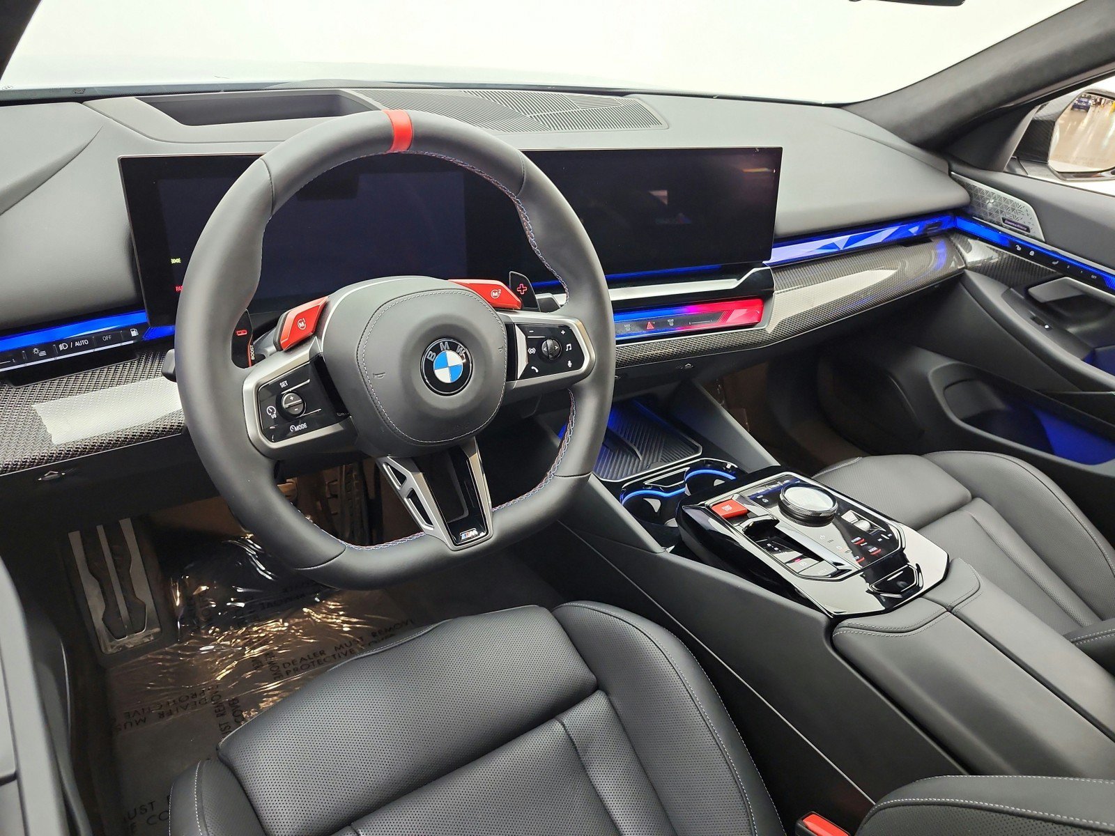 Used 2025 BMW M5 w/ Carbon Package AWD/4WD image 14