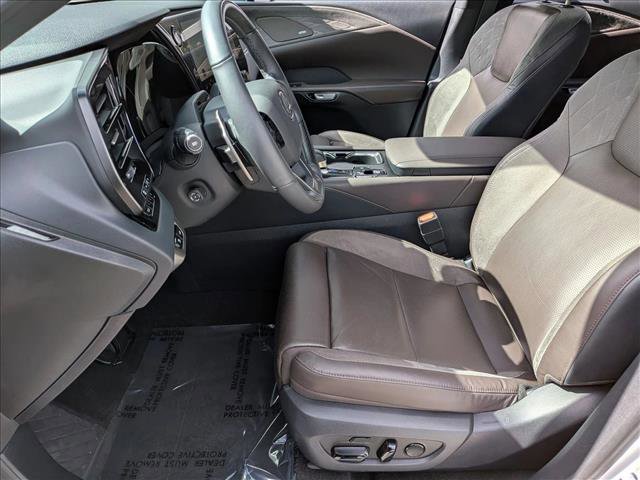 Used 2024 Lexus RX 350 w/ Luxury Package image 17