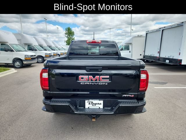 Used 2024 GMC Canyon AT4 w/ AT4 Premium Package AWD/4WD image 9