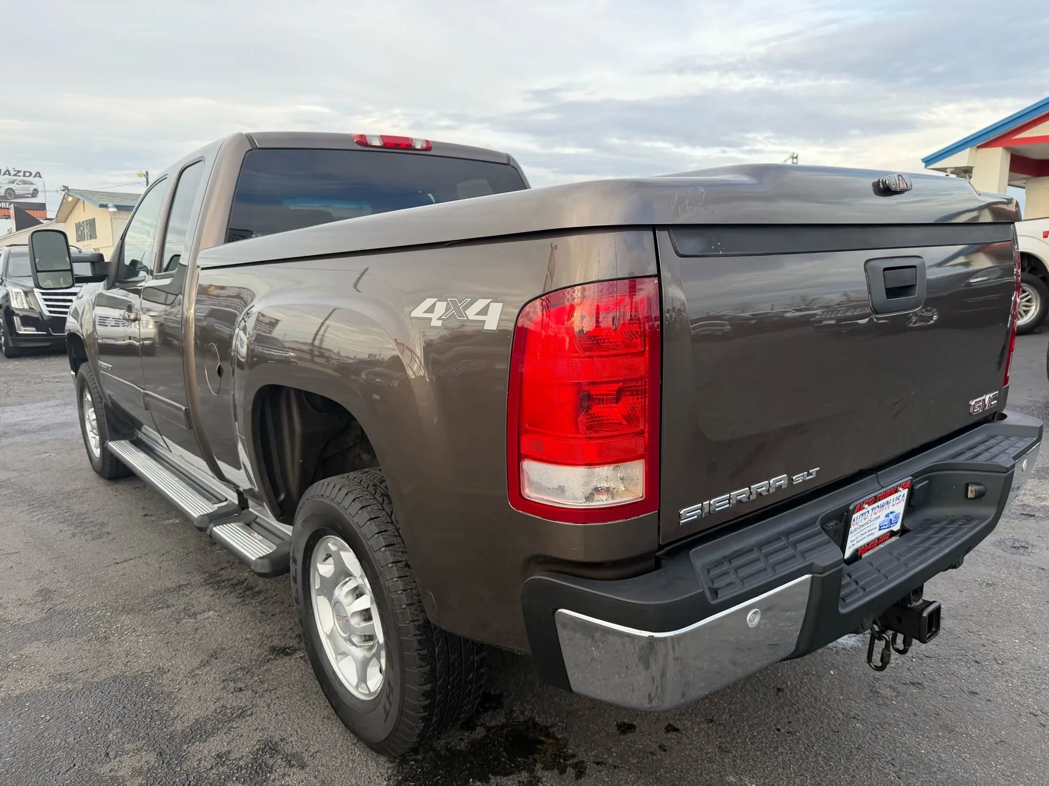 Used 2008 GMC Sierra 2500 SLT w/ Convenience Package image 3