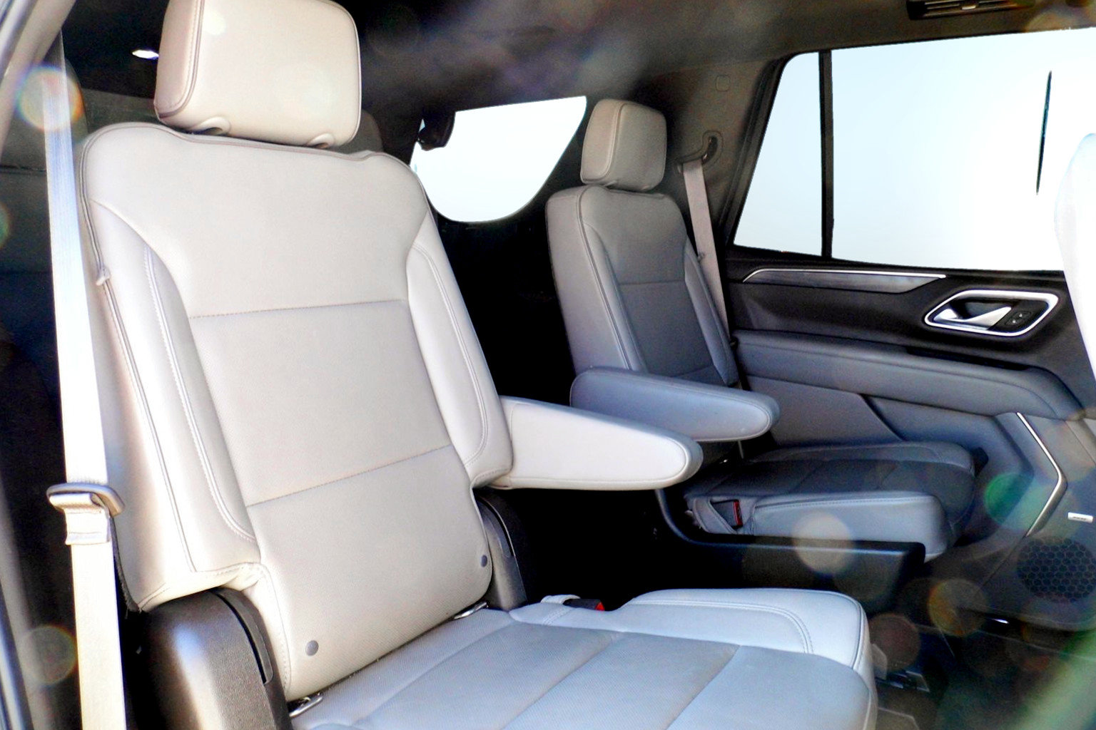 Used 2021 GMC Yukon SLT w/ SLT Premium Package image 29