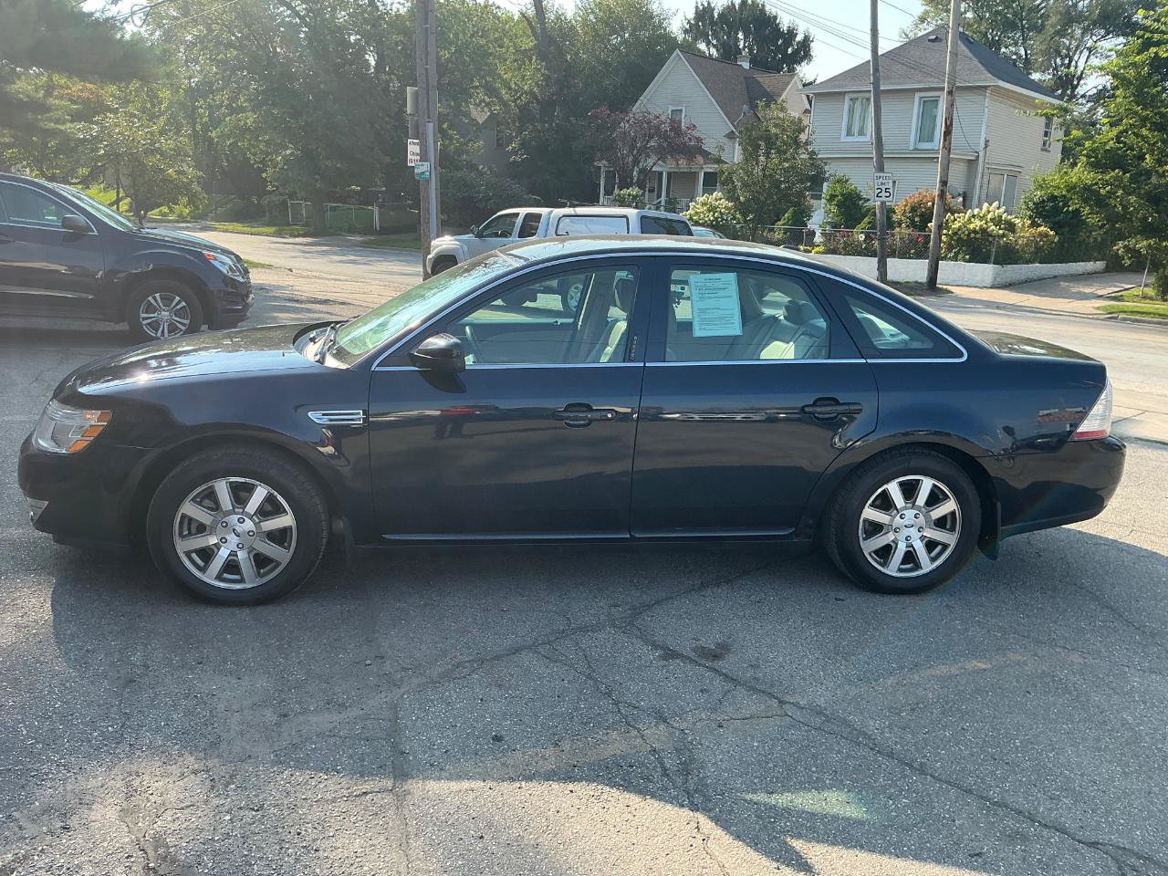 Used 2009 Ford Taurus SEL FWD image 7