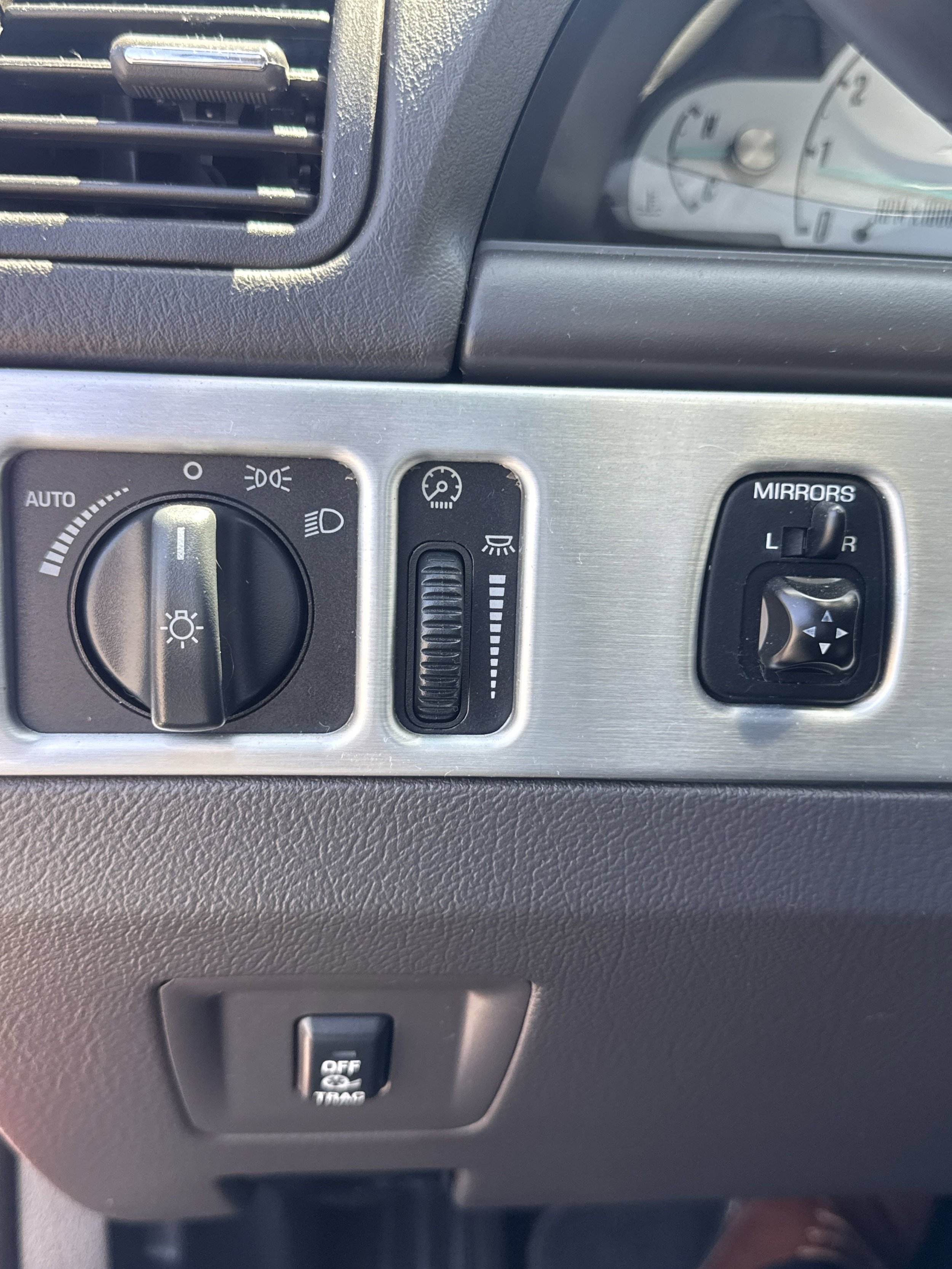 Used 2002 Ford Thunderbird RWD image 23