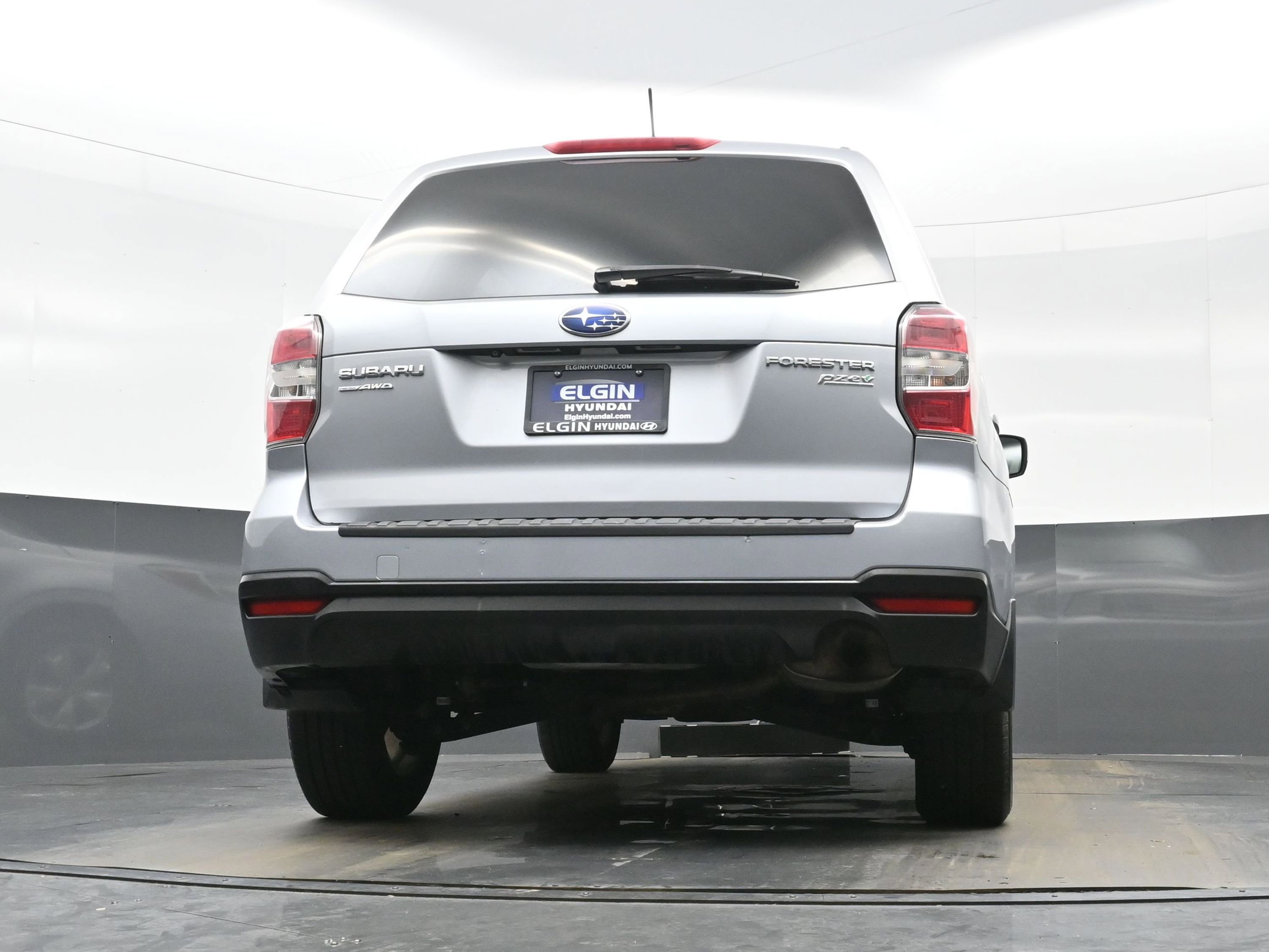 Used 2015 Subaru Forester 2.5i Premium w/ All-Weather Package AWD/4WD image 30