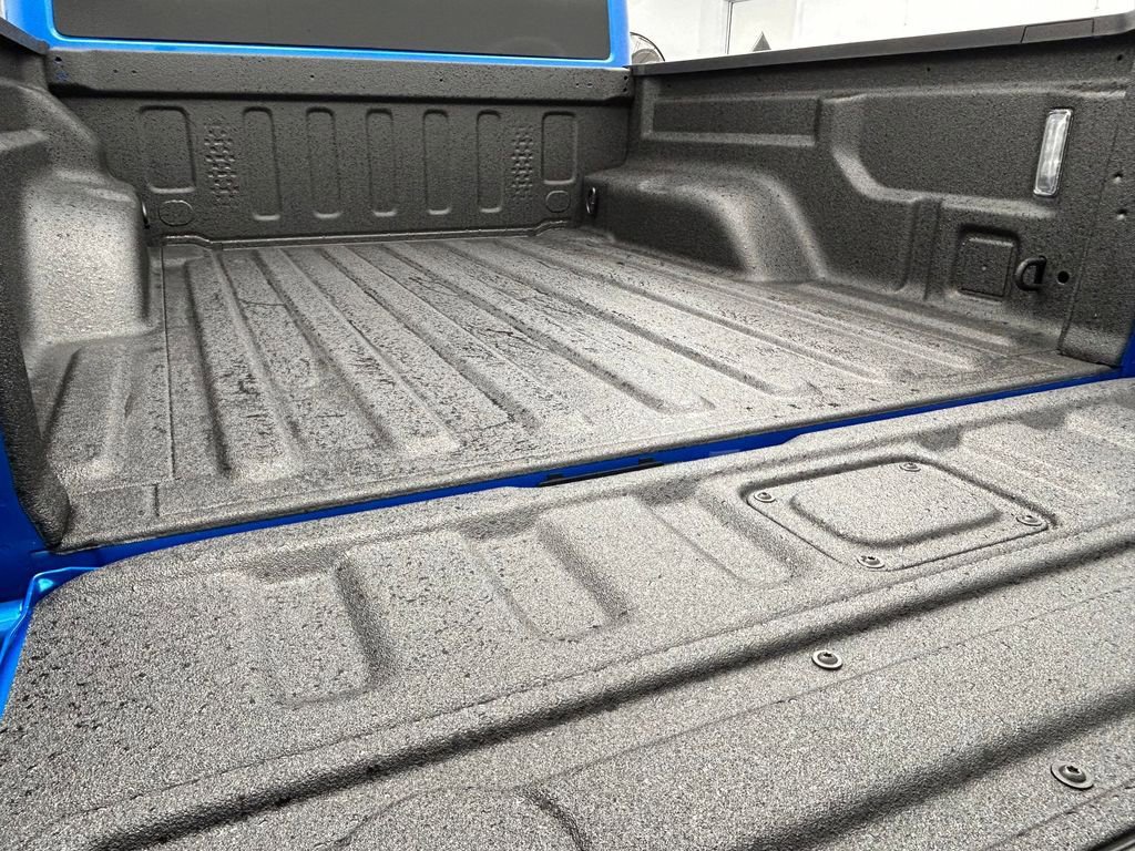 New 2026 Jeep Gladiator Sahara image 32