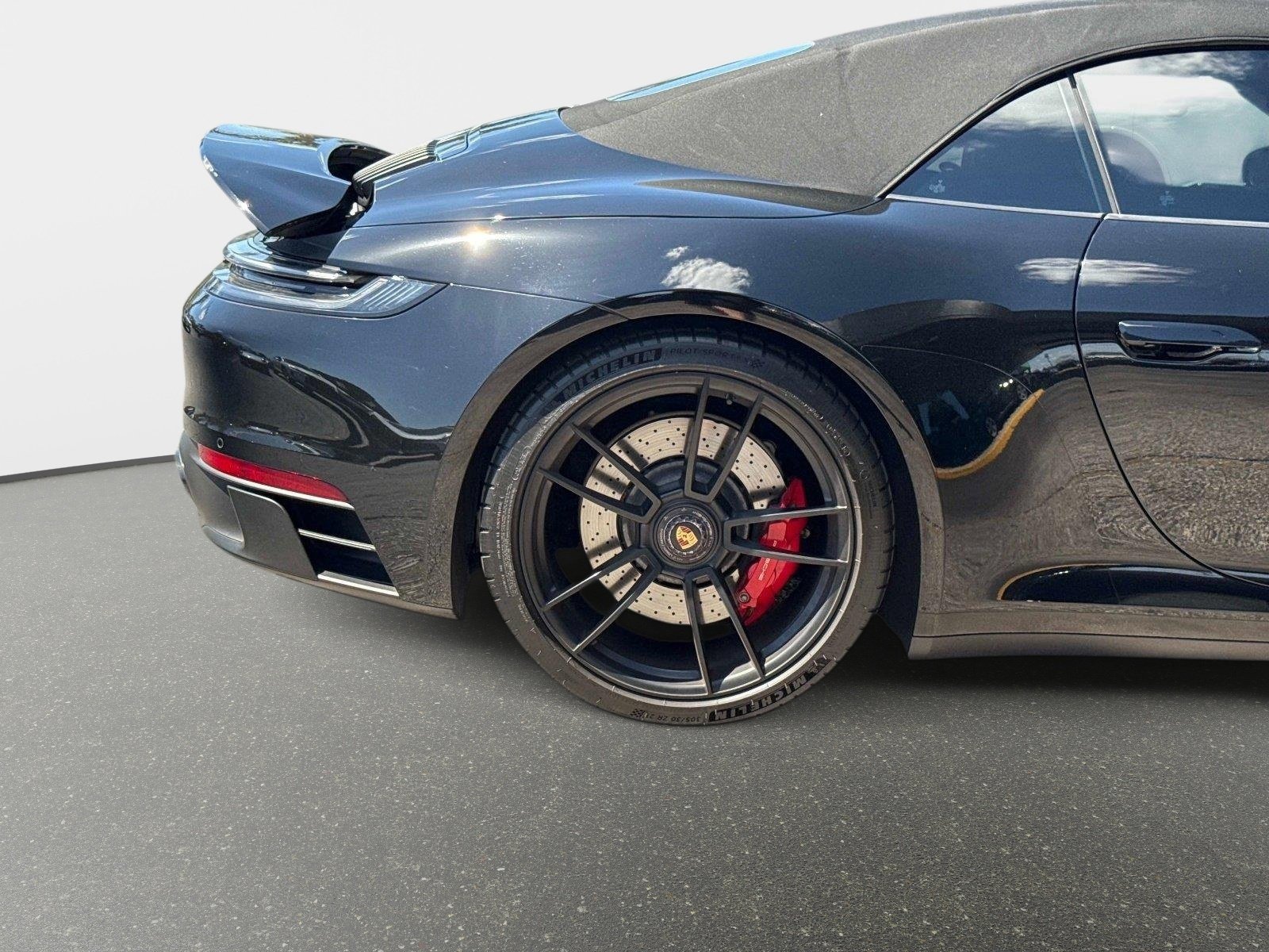 Used 2022 Porsche 911 Carrera GTS RWD image 22