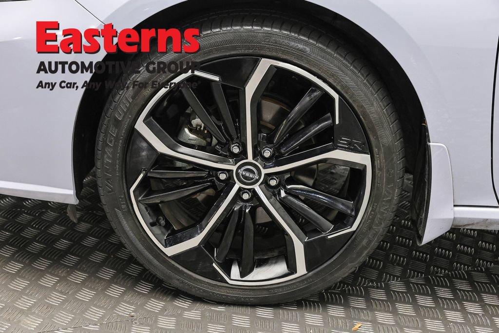 Used 2025 Nissan Altima 2.5 SR w/ SR Premium Package AWD/4WD image 32