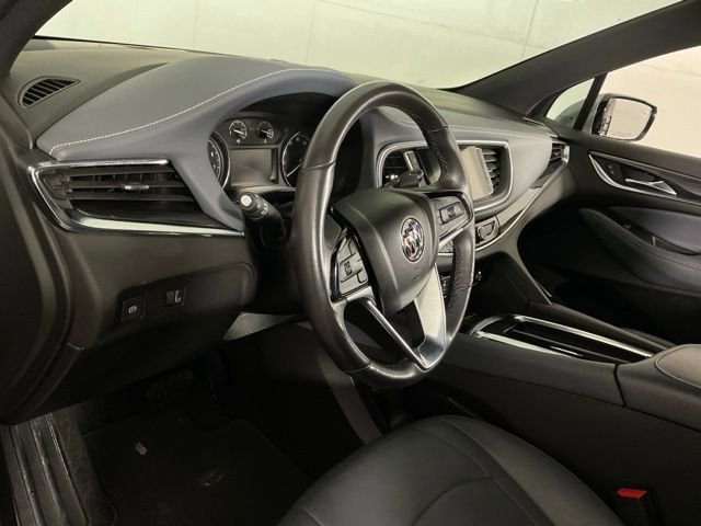 Used 2024 Buick Enclave Essence image 17