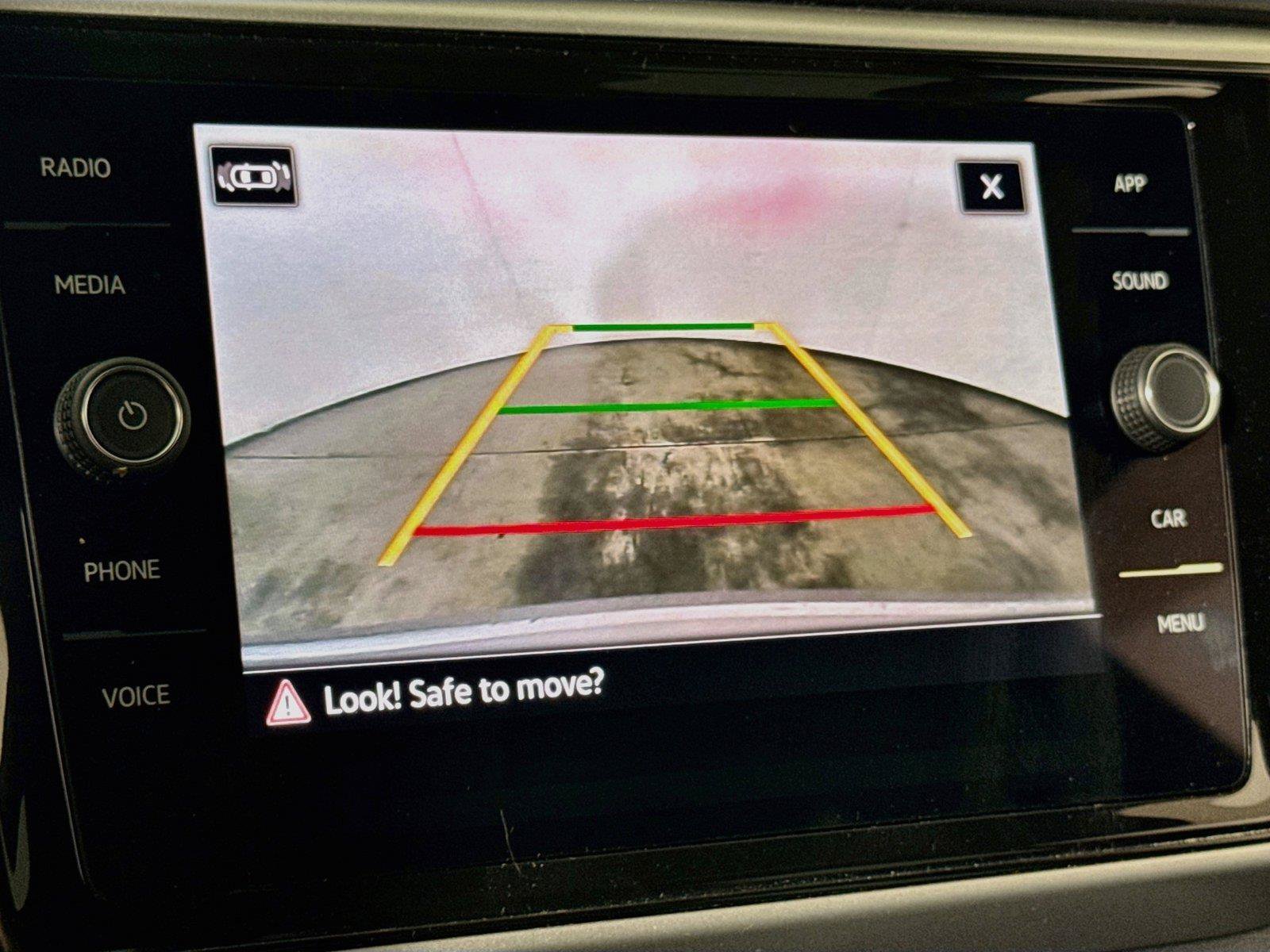 Used 2023 Volkswagen Atlas Cross Sport SE w/ Panoramic Sunroof Package FWD image 12