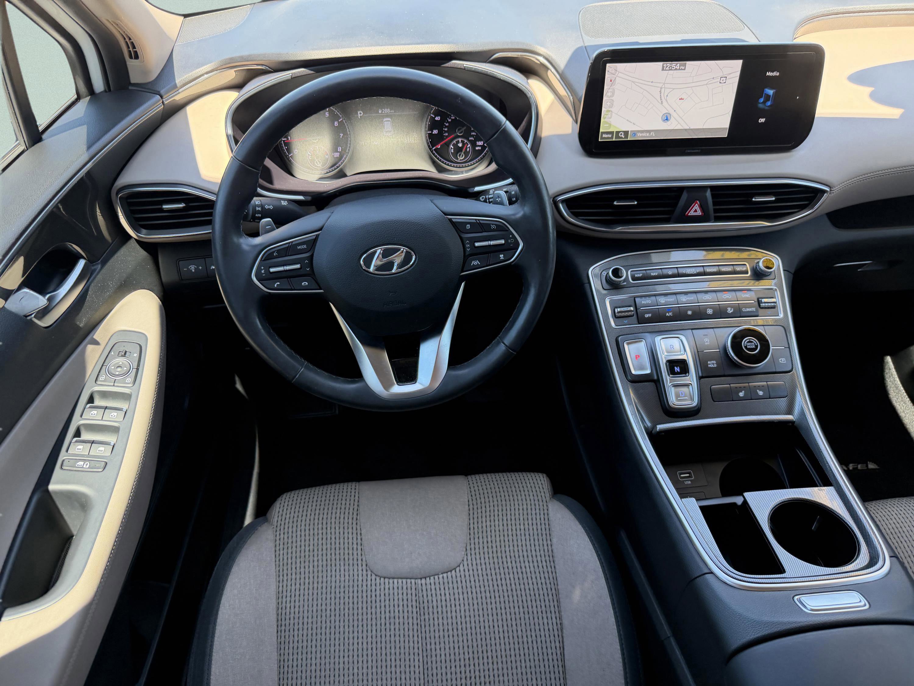Used 2023 Hyundai Santa Fe SEL FWD image 17