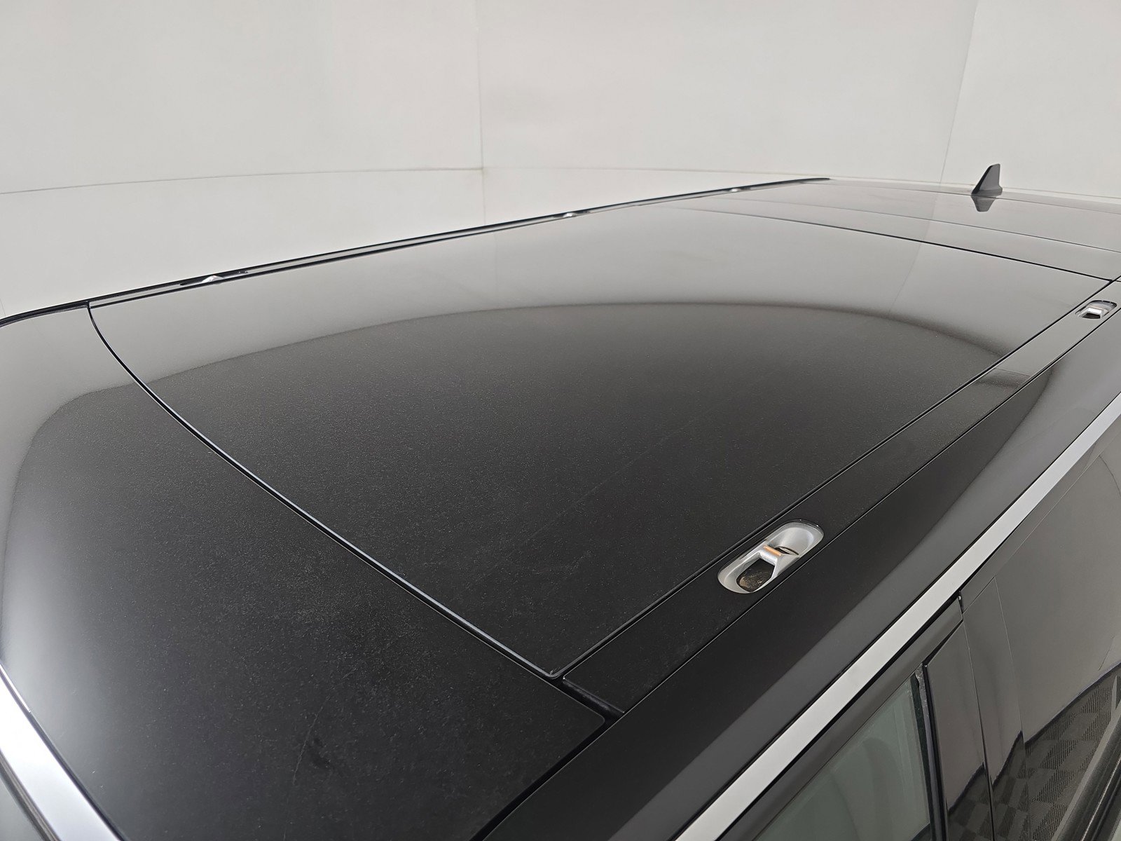 Used 2022 Rivian R1S Launch Edition image 13